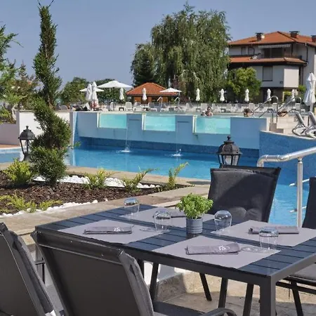Appartamento Marina Hills *