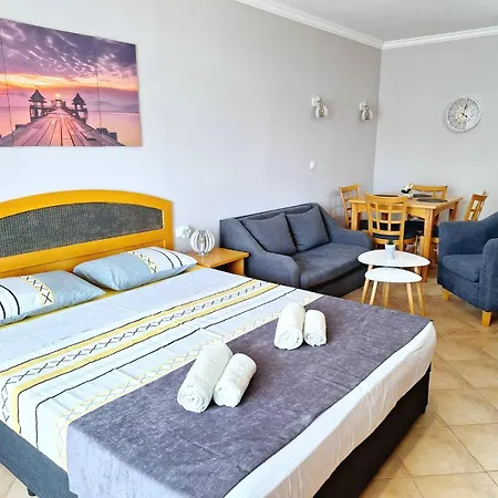 Marina Hills * 소조폴