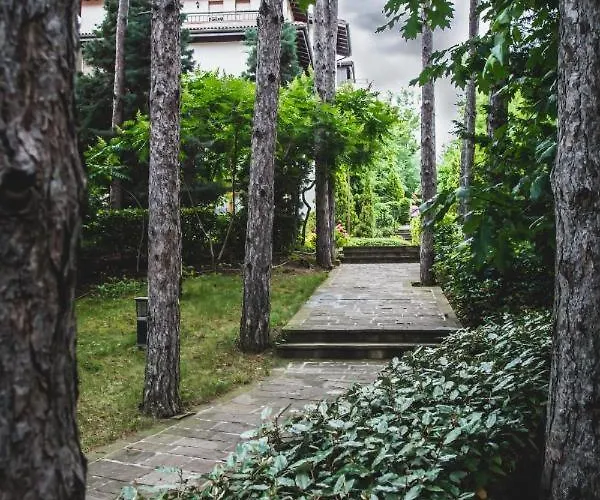 Marina Hills Апартамент Созопол